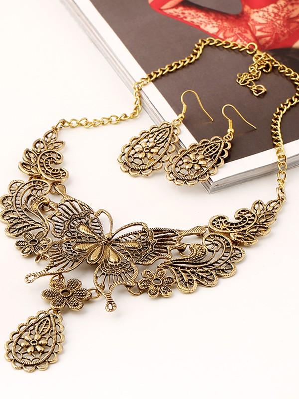 Vintage Ethnic Hollow Pattern Butterfly Clavicle Chain Set